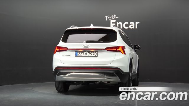 Hyundai Santafe 2023 — photo 4