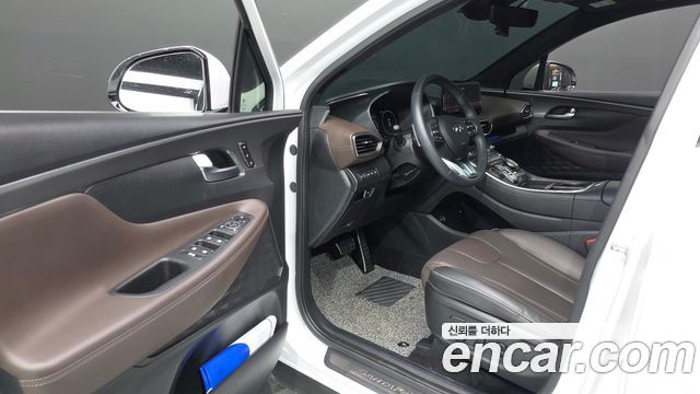 Hyundai Santafe 2023 — photo 13