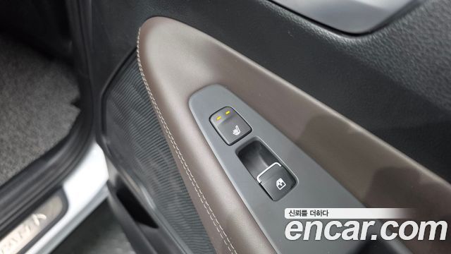 Hyundai Santafe 2023 — photo 25
