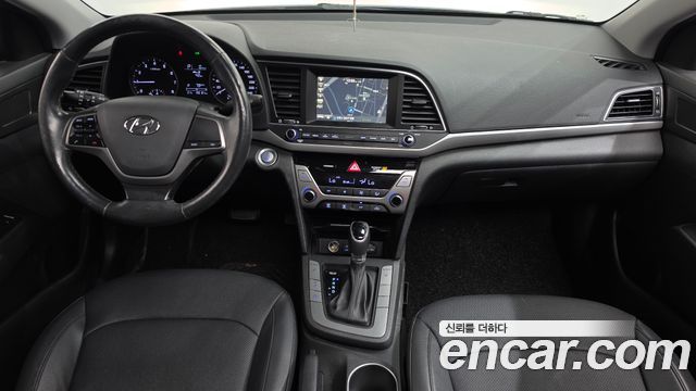 Hyundai AVANTE 2016 — photo 7