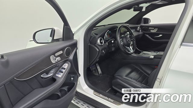 Mercedes-Benz GLC-Class 2023 — photo 13