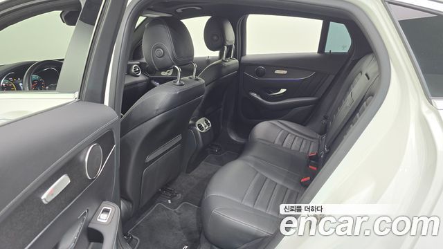 Mercedes-Benz GLC-Class 2023 — photo 17
