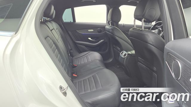 Mercedes-Benz GLC-Class 2023 — photo 25