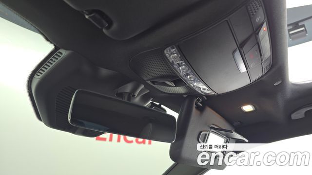 Mercedes-Benz GLC-Class 2023 — photo 26
