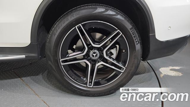 Mercedes-Benz GLC-Class 2023 — photo 7