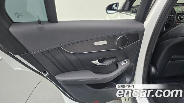 Mercedes-Benz GLC-Class 2023 — photo 15