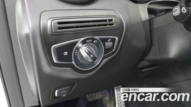 Mercedes-Benz GLC-Class 2023 — photo 27