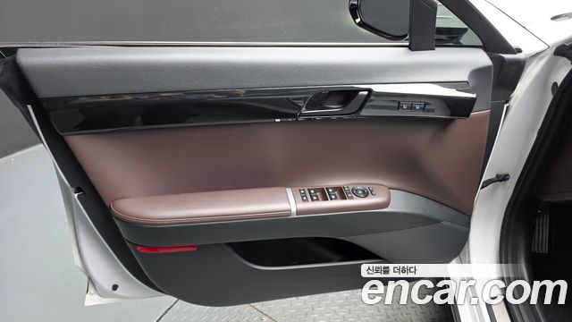 Hyundai Grandeur 2023 — photo 14
