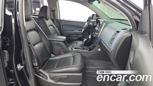 Chevrolet Korea Colorado 2022 — photo 17