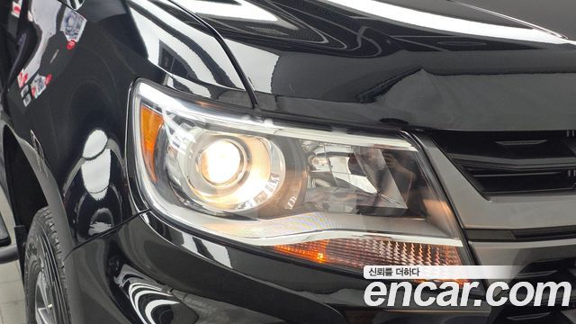 Chevrolet Korea Colorado 2022 — photo 8