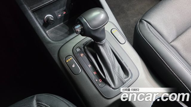 Kia K3 2013 — photo 9