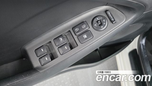 Kia K3 2013 — photo 11