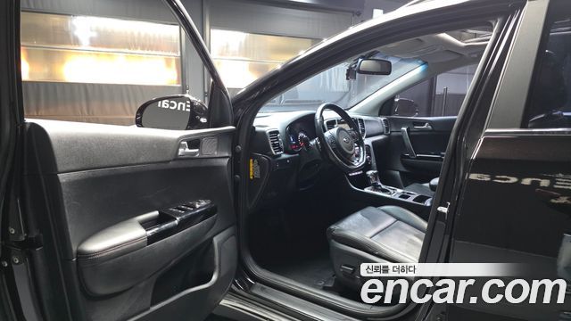 Kia Sportage 2016 — photo 13