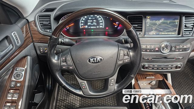 Kia K7 2015 — photo 19