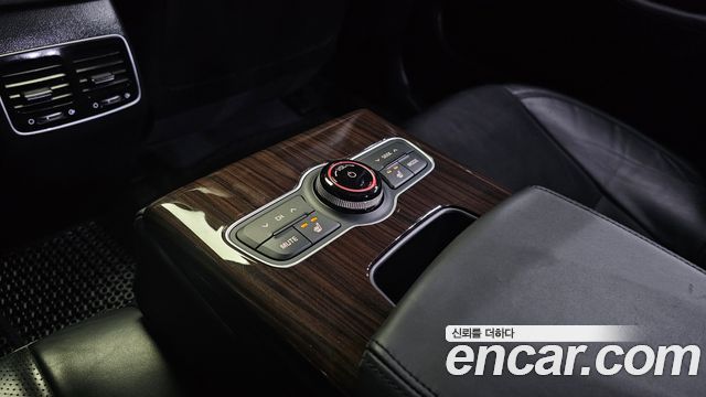 Kia K7 2015 — photo 24