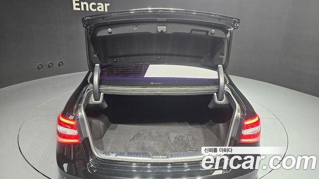 Kia K7 2015 — photo 26