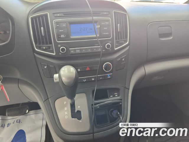 Hyundai Starex 2016 — photo 9