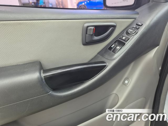 Hyundai Starex 2016 — photo 14