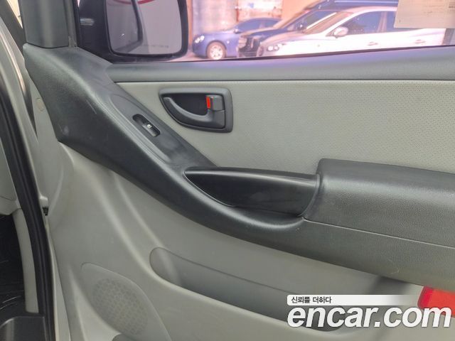 Hyundai Starex 2016 — photo 15