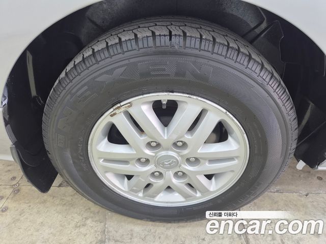 Hyundai Starex 2016 — photo 18