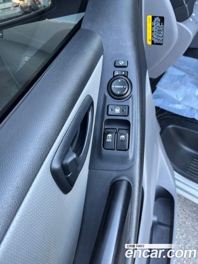 Hyundai Starex 2020 — photo 11