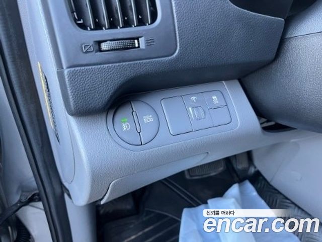 Hyundai Starex 2020 — photo 15