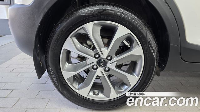 Kia Stonic 2018 — photo 5
