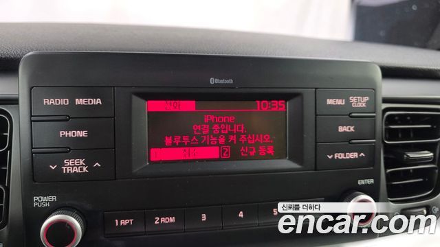 Kia Stonic 2018 — photo 15