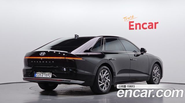 Hyundai Grandeur 2023 — photo 2