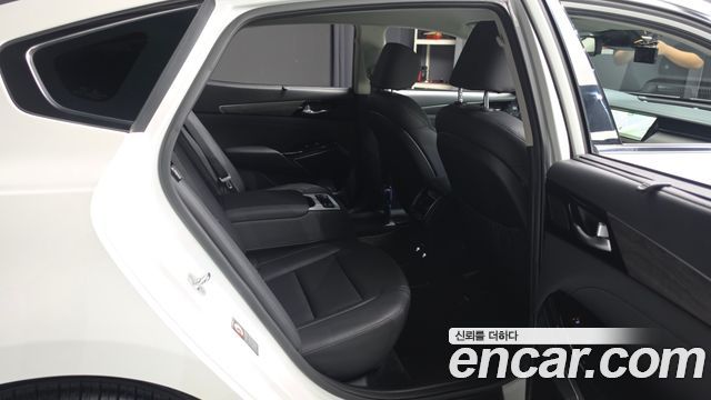 Kia K7 2020 — photo 17