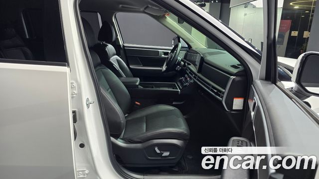 Hyundai Santafe 2024 — photo 11