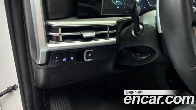 Hyundai Santafe 2024 — photo 18