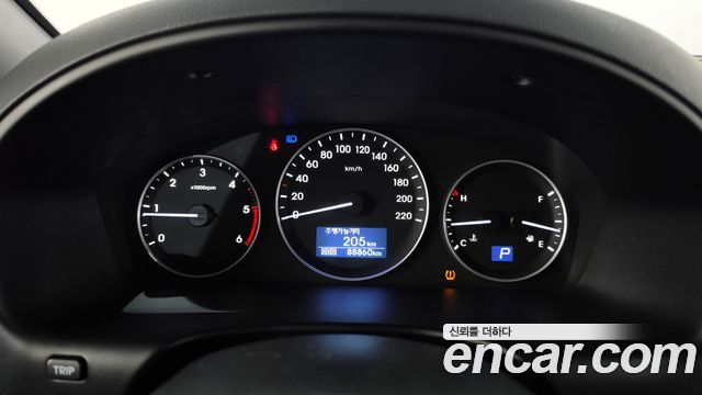 Hyundai Starex 2021 — photo 11