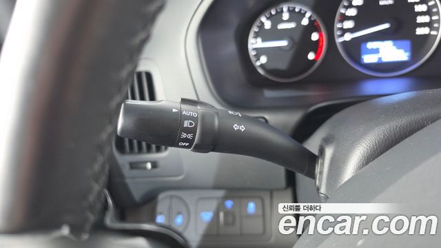 Hyundai Starex 2021 — photo 24