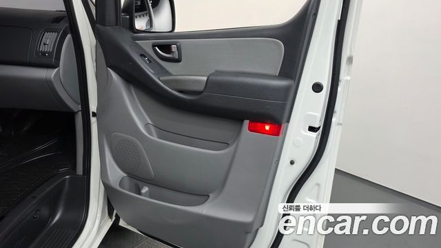 Hyundai Starex 2021 — photo 14