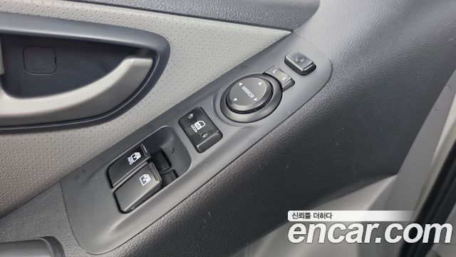 Hyundai Starex 2021 — photo 30