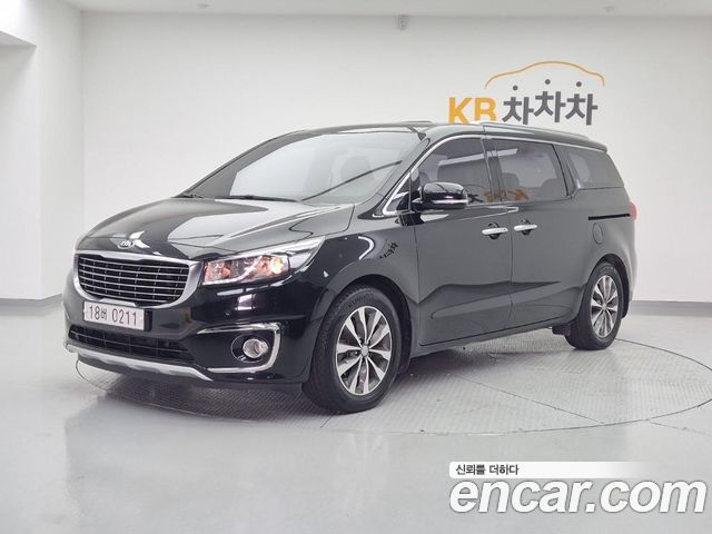 Kia Canival 2017 — photo 1