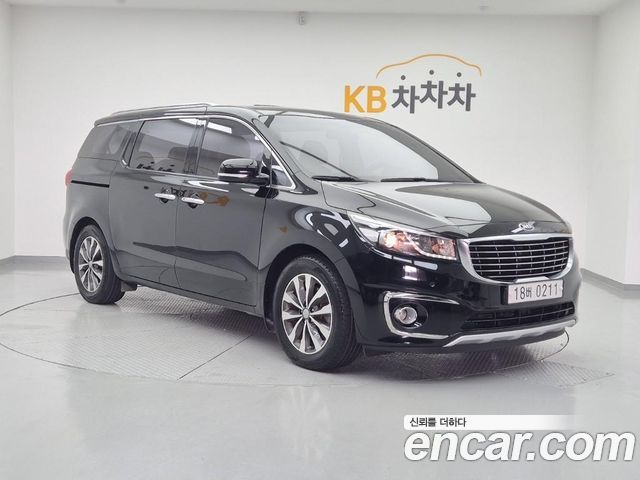 Kia Canival 2017 — photo 2
