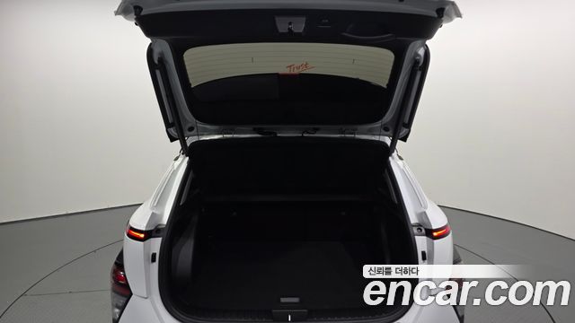 Hyundai Kona 2025 — photo 35