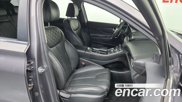 Hyundai Santafe 2023 — photo 11