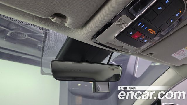 Hyundai Santafe 2023 — photo 17