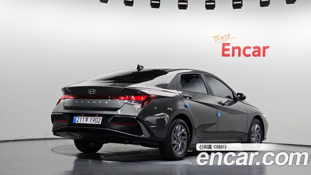 Hyundai AVANTE 2024 — photo 2