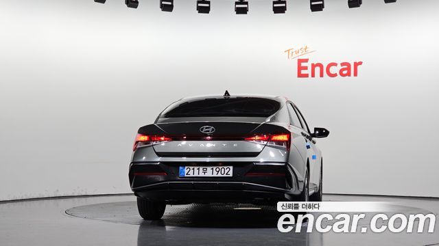 Hyundai AVANTE 2024 — photo 4