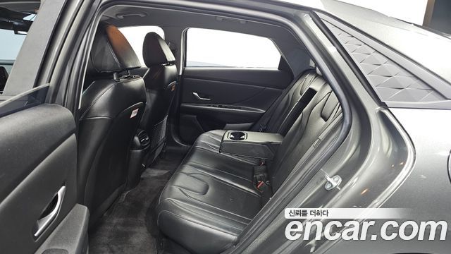 Hyundai AVANTE 2024 — photo 18