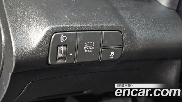 Hyundai AVANTE 2024 — photo 25