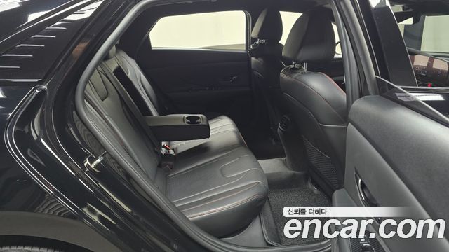 Hyundai AVANTE 2023 — photo 17