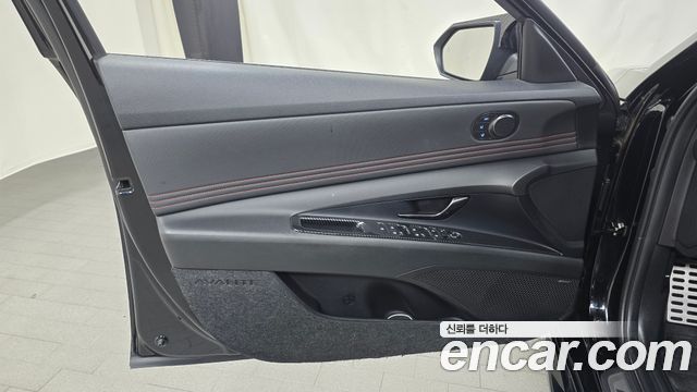 Hyundai AVANTE 2023 — photo 14