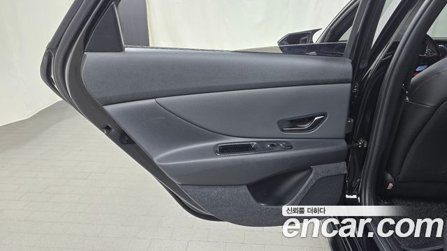 Hyundai AVANTE 2023 — photo 15