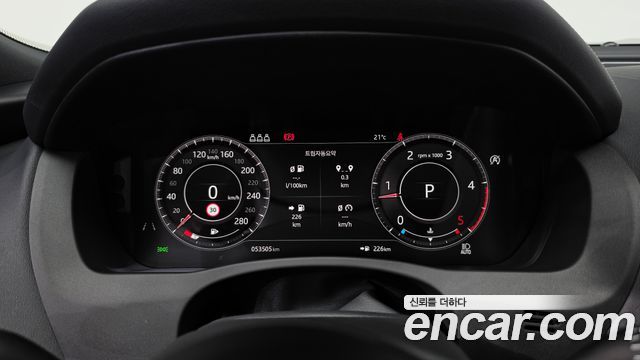 Jaguar XE 2020 — photo 11