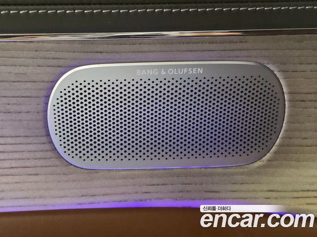 Genesis G90 2023 — photo 19